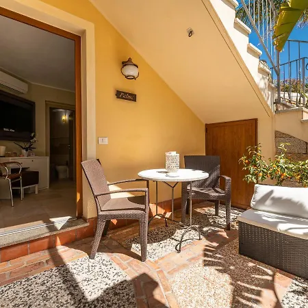 ベッド・アンド・ブレックファスト Giglio Di Chia ドームス・デ・マリーア