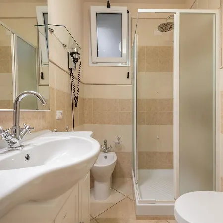 Giglio Di Chia ドームス・デ・マリーア