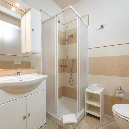 Couette-café Giglio Di Chia 3*