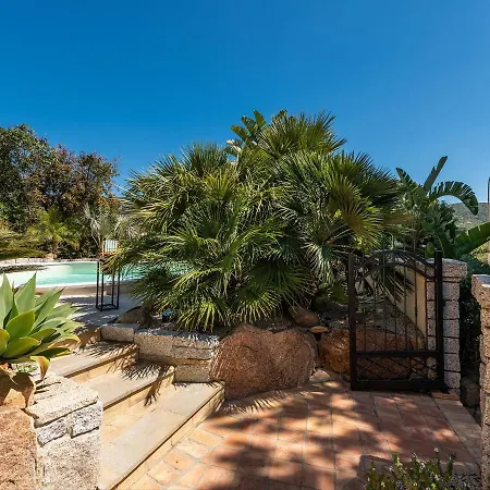 Giglio Di Chia Couette-café