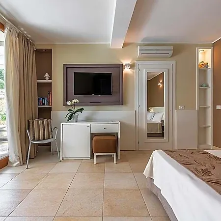 Bed & Breakfast Estay - Giglio Di Chia Domus De Maria