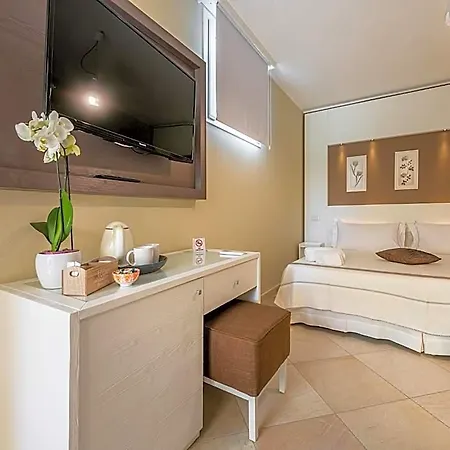 Bed & Breakfast Estay - Giglio Di Chia Domus De Maria