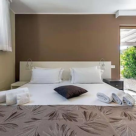 Estay - Giglio Di Chia Bed & Breakfast Domus De Maria