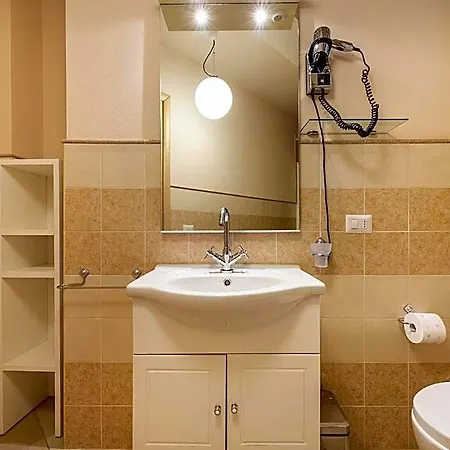 Estay - Giglio Di Chia 3*